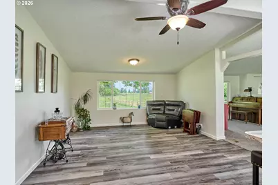 12175 W Stayton Rd, Aumsville, OR 97325 - Photo 8