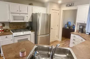1126 W 6th Ave, Junction City, OR 97448 - Photo 8