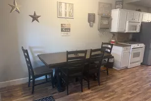 1126 W 6th Ave, Junction City, OR 97448 - Photo 18