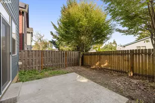 9126 N Seward Ave, Portland, OR 97217 - Photo 38