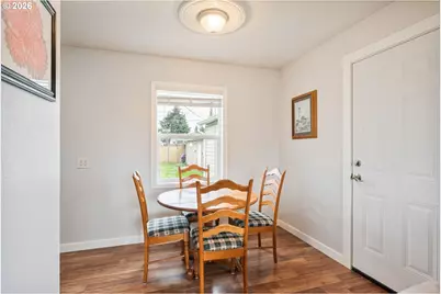 324 Colorado St, Longview, WA 98632 - Photo 6