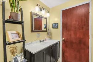 5770 SW Cranberry Ct, Beaverton, OR 97007 - Photo 24