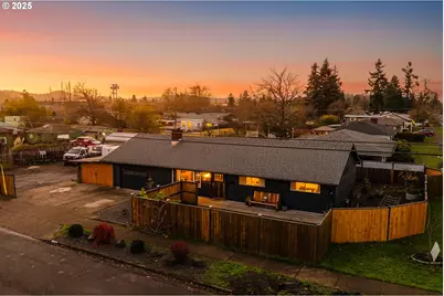 1180 12th St, Springfield, OR 97477 - Photo 2