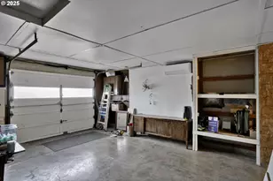 1180 12th St, Springfield, OR 97477 - Photo 26