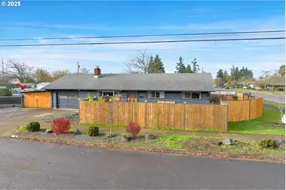 1180 12th St, Springfield, OR 97477 - Photo 4