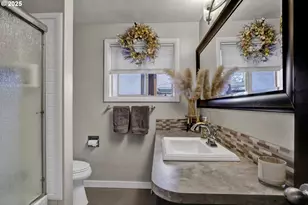 1180 12th St, Springfield, OR 97477 - Photo 16