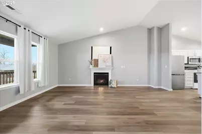 3130 NW Pacific Rim Dr, Camas, WA 98607 - Photo 4