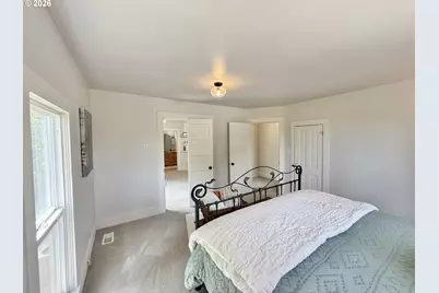 326 SW Elmwood Ave, McMinnville, OR 97128 - Photo 32