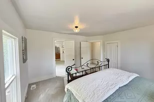 326 SW Elmwood Ave, McMinnville, OR 97128 - Photo 32