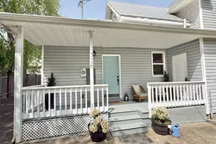 326 SW Elmwood Ave, McMinnville, OR 97128 - Photo 2