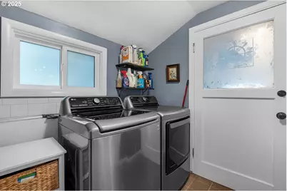 911 1st Ave, Seaside, OR 97138 - Photo 18