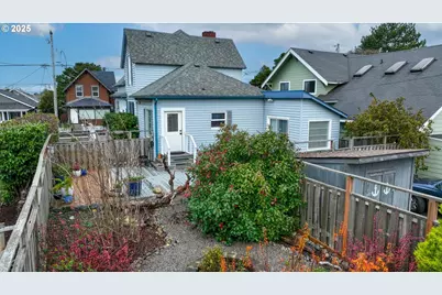 911 1st Ave, Seaside, OR 97138 - Photo 28