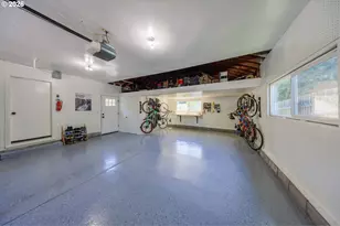 950 E 23rd Ave, Eugene, OR 97405 - Photo 42