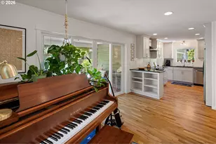 950 E 23rd Ave, Eugene, OR 97405 - Photo 16