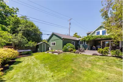 950 E 23rd Ave, Eugene, OR 97405 - Photo 40
