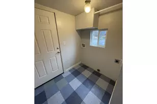 1890 W 12th Ave, Eugene, OR 97402 - Photo 16