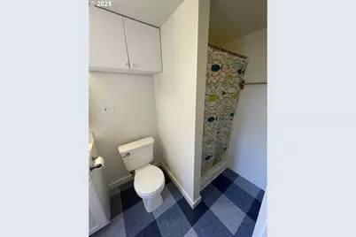 1890 W 12th Ave, Eugene, OR 97402 - Photo 14