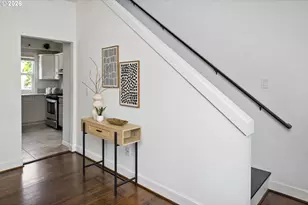 721 NE Roselawn St, Portland, OR 97211 - Photo 16