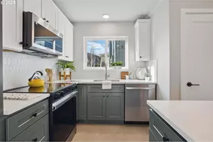 1123 SE Rhone St, Portland, OR 97202 - Photo 4