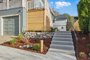 1123 SE Rhone St, Portland, OR 97202 - Photo 22