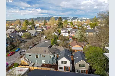 1123 SE Rhone St #B, Portland, OR 97202 - Photo 22