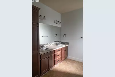 1031 SW Olive Ct, Hermiston, OR 97838 - Photo 10