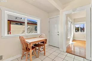 6221 NE Halsey St, Portland, OR 97213 - Photo 6