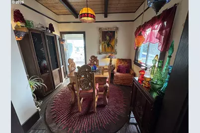 884 S 7th St, Coos Bay, OR 97420 - Photo 10