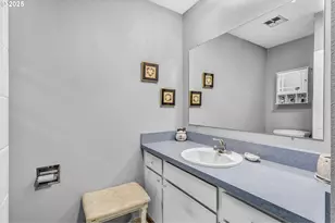 15117 NE Rose Pkwy, Portland, OR 97230 - Photo 20