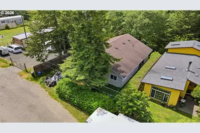 64426 Penny Rd, Coos Bay, OR 97420 - Photo 32