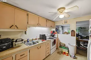 64426 Penny Rd, Coos Bay, OR 97420 - Photo 12
