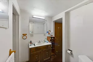 64426 Penny Rd, Coos Bay, OR 97420 - Photo 26