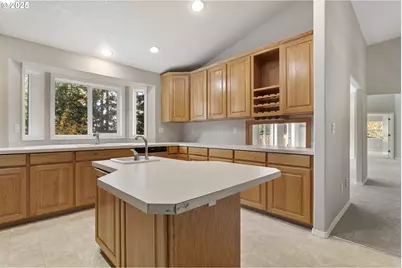 10235 SE 252nd Dr, Damascus, OR 97089 - Photo 12