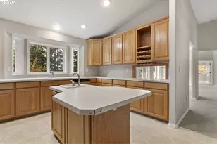 10235 SE 252nd Dr, Damascus, OR 97089 - Photo 12