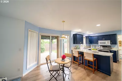 312 SW Cascade Meadow Dr, Sublimity, OR 97385 - Photo 8