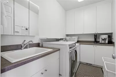 191 N Lotus Beach Dr, Portland, OR 97217 - Photo 20