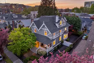 2035 NW Kearney St, Portland, OR 97209 - Photo 2