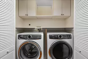 2035 NW Kearney St, Portland, OR 97209 - Photo 26