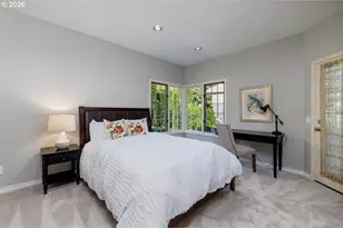 2055 Ridge Pointe Dr, Lake Oswego, OR 97034 - Photo 20
