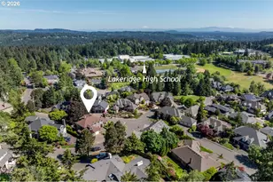 2055 Ridge Pointe Dr, Lake Oswego, OR 97034 - Photo 36