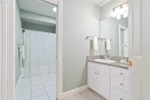 36313 Blueberry Dr, Lebanon, OR 97355 - Photo 14