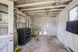 9810 NE 2nd St, Vancouver, WA 98664 - Photo 34