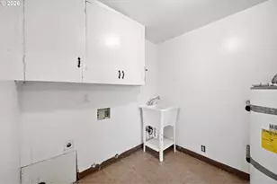 9810 NE 2nd St, Vancouver, WA 98664 - Photo 14
