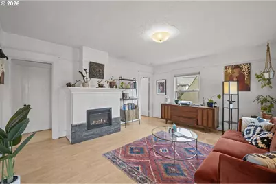 860 N Holland St, Portland, OR 97217 - Photo 2