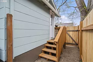 860 N Holland St, Portland, OR 97217 - Photo 28