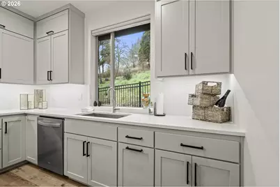 143 Shelton McMurphey Blvd, Eugene, OR 97401 - Photo 10