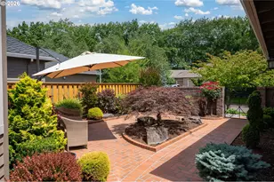 32195 SW Lake Dr, Wilsonville, OR 97070 - Photo 2