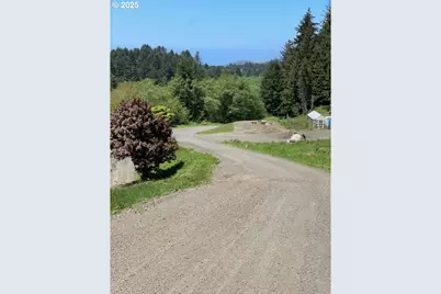 2840 NE Big Creek Rd, Newport, OR 97365 - Photo 8