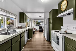 114 Cherry St, Castle Rock, WA 98611 - Photo 14