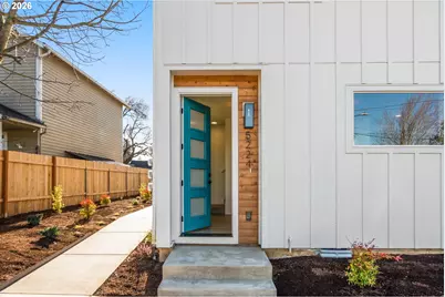 5224 SE Knapp St, Portland, OR 97206 - Photo 2